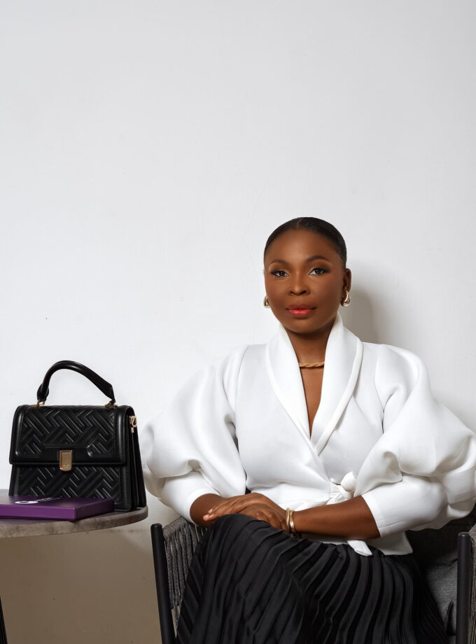 THE EXAGGERATED SLEEVED BLOUSE (ESB)